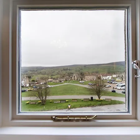 The Burgoyne - Stunning With Amazing Views And Impeccable Service