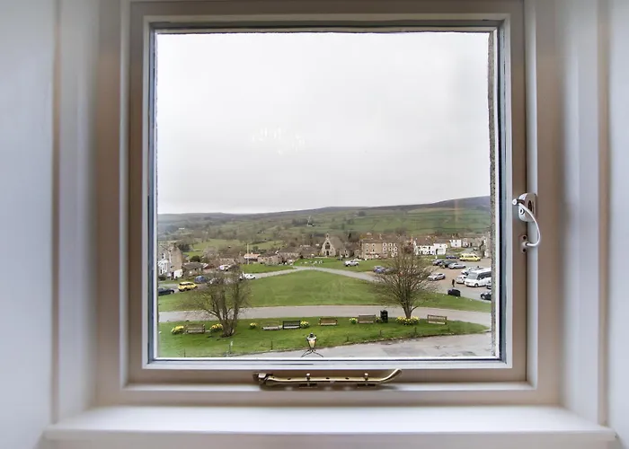 The Burgoyne - Stunning With Amazing Views And Impeccable Service